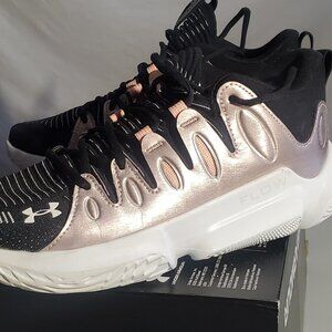 Under Armour Flow Breakthru 4 in Black Size 9 Womens 3026641-003